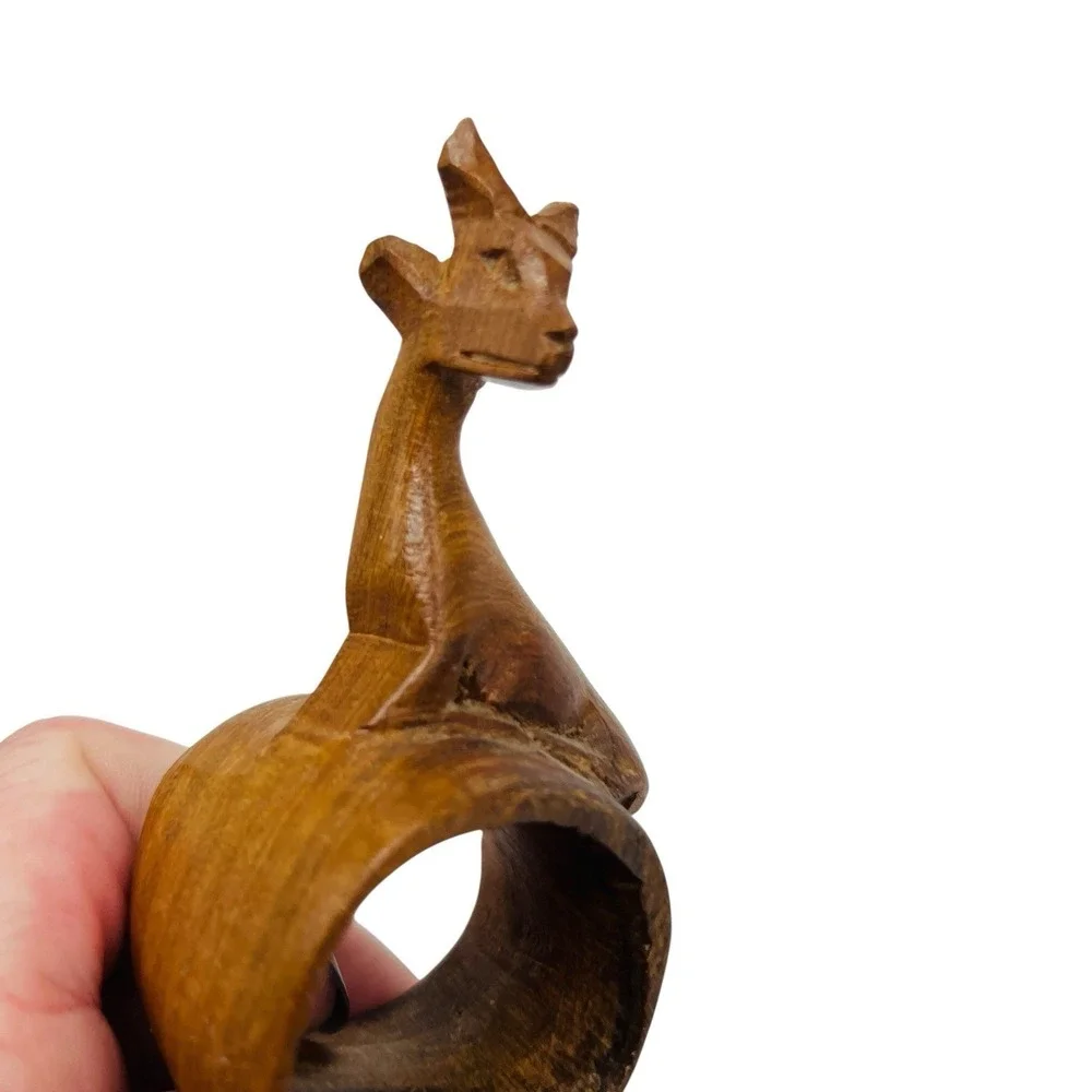 4 VTG African Safari Hand Carved Wooden Animal Napkin Rings Lion Giraffe Set